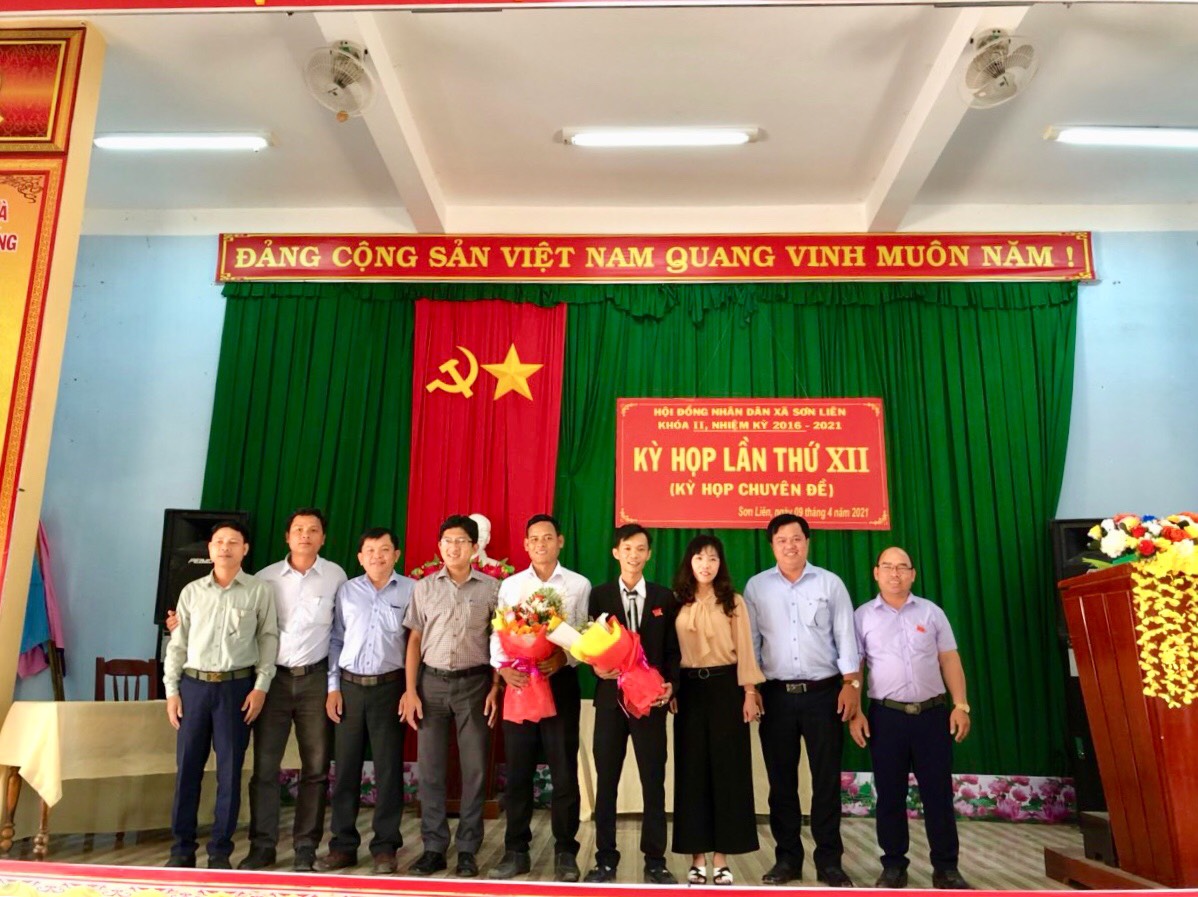 HĐND xã Sơn Liên tổ chức kỳ họp chuyên đề đề bầu các chức danh chủ...