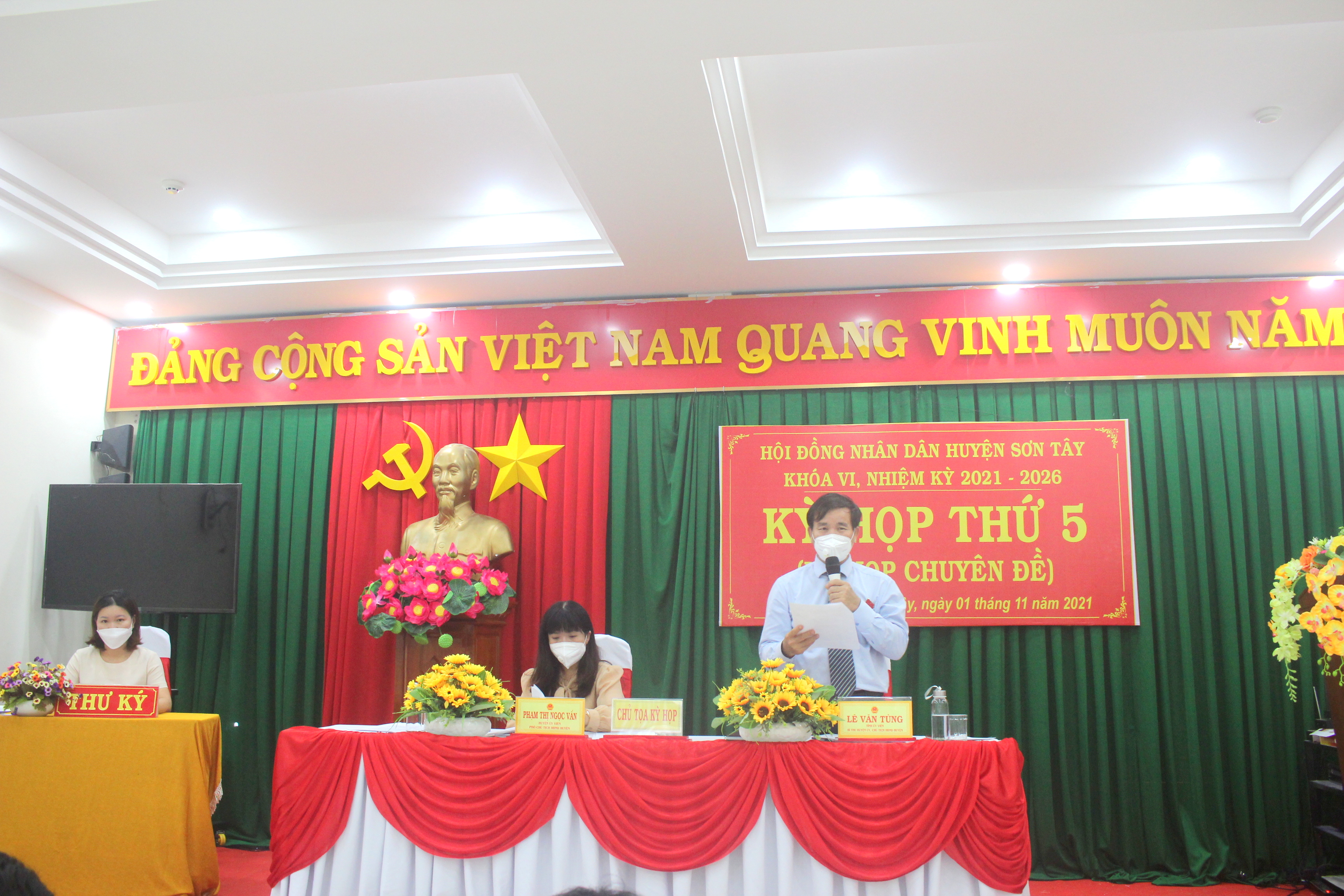 HĐND huyện Sơn Tây tổ chức kỳ họp chuyên đề (kỳ họp thứ 5).