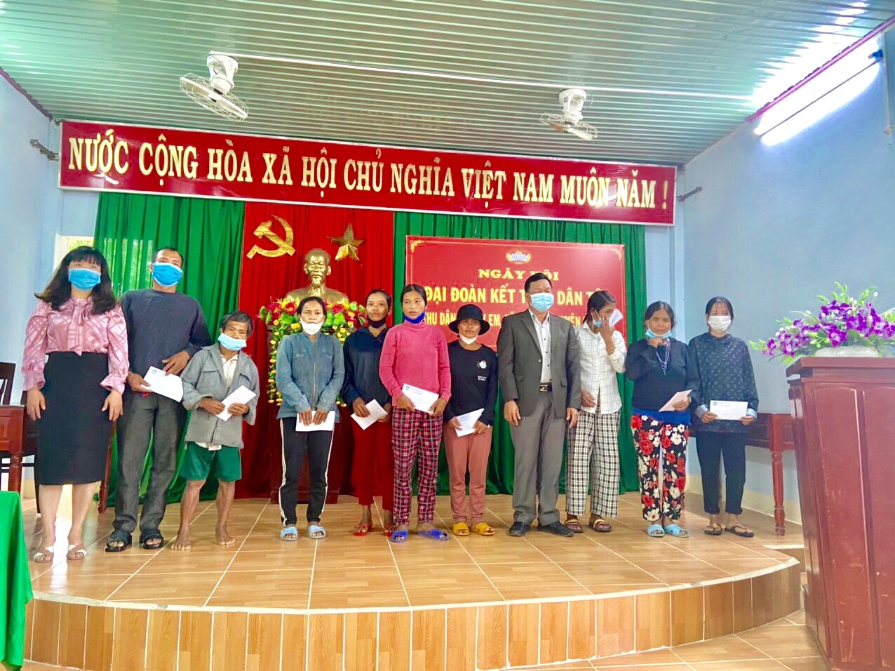 Xã Sơn Mùa tổ chức Ngày hội đại đoàn kết toàn dân tộc.