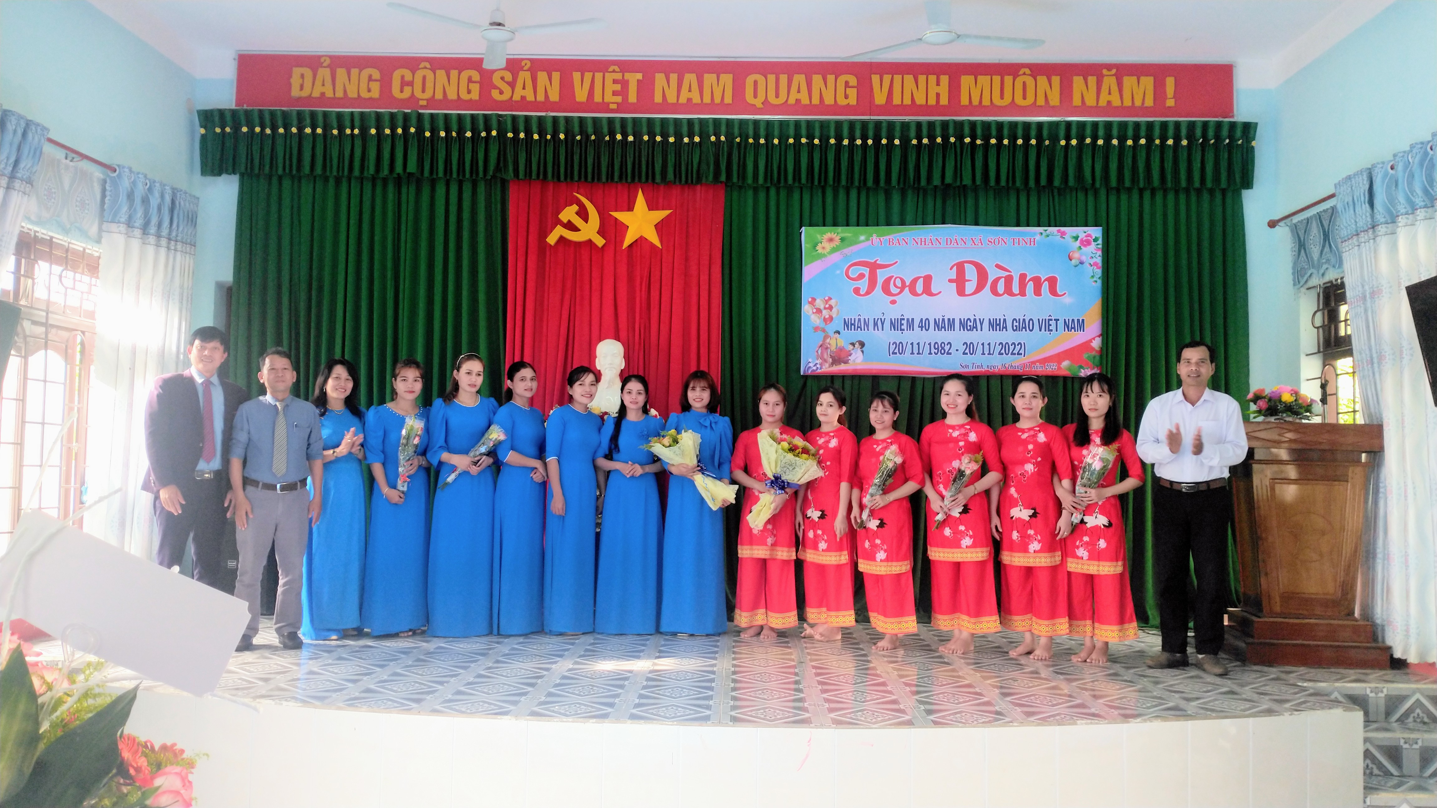 Sơn Tinh: Tọa đàm nhân kỷ niệm 40 năm Ngày Nhà giáo Việt Nam