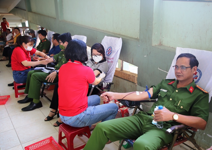 UBND huyện Sơn Tây Tổ chức Ngày hội hiến máu tình nguyện năm 2023