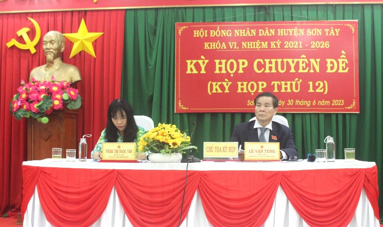 HĐND huyện Sơn Tây khóa VI tổ chức kỳ họp chuyên đề (kỳ họp thứ 12)