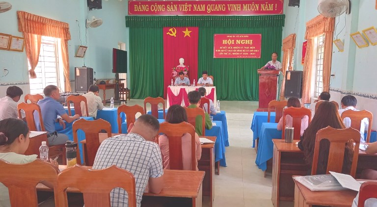 Đảng ủy xã Sơn Màu tổ chức Hội nghị sơ kết giữa nhiệm kỳ thực hiện...