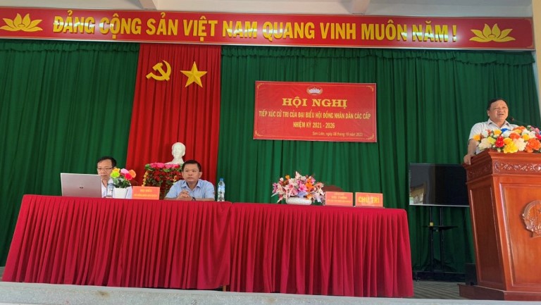 Đại biểu HĐND huyện tiếp xúc cử trị tại xã Sơn Liên