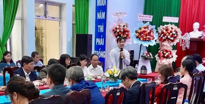 Phòng Giáo dục và Đào tạo huyện Sơn Tây tổ chức buổi gặp mặt nhân...