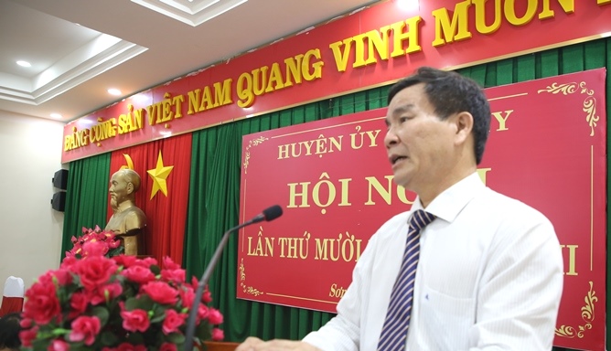 Huyện ủy Sơn Tây: Hội nghị Ban Chấp hành Đảng bộ huyện lần thứ 17,...
