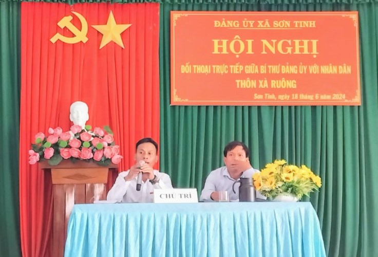 Sơn Tinh: Bí thư Đảng ủy đối thoại trực tiếp với Nhân dân