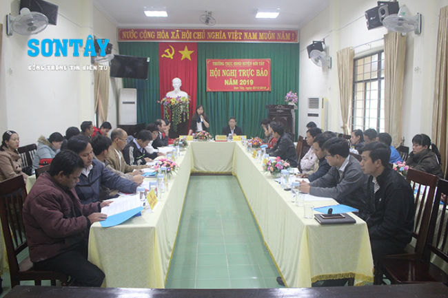 Thường trực HĐND huyện Sơn Tây tổ chức Hội nghị trực báo năm 2019