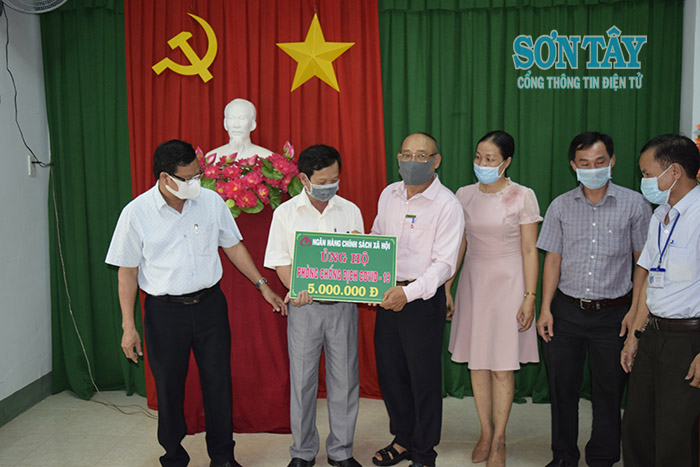 Ngân hàng CSXH huyện Sơn Tây: Hỗ trợ 05 triệu đồng mua vật tư thiết...