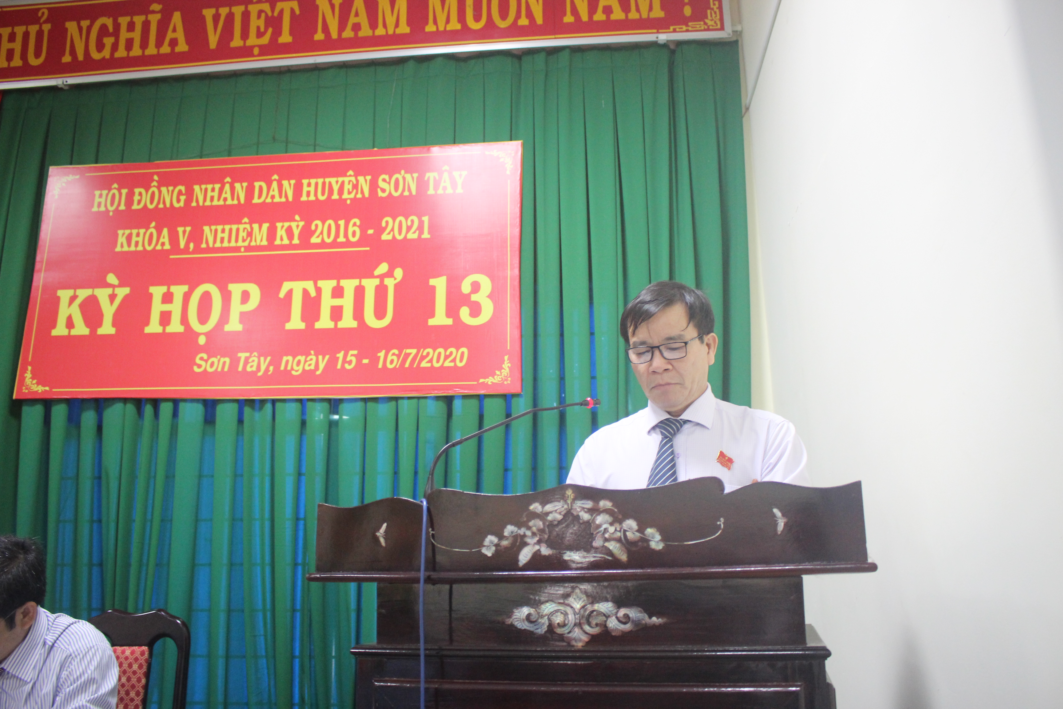 Bế mạc kỳ họp thứ 13 HĐND huyện Sơn Tây khóa V, nhiệm kỳ 2016-2021