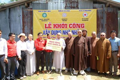 Khởi công xây dựng 2 nhà Chữ thập đỏ tại huyện Sơn Tây