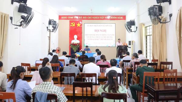 UBND XÃ SƠN TÂY TRIỂN KHAI KẾ HOẠCH TRỒNG CÂY XANH, XÂY DỰNG CẢNH QUAN MÔI TRƯỜNG “XANH - SẠCH - ĐẸP”