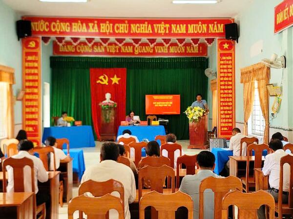 Sơn Màu: Tổ chức kỳ họp chuyên đề năm 2025 (kỳ kọp thứ 19) của HĐND xã Sơn Màu khoá III, nhiệm kỳ 2021-2026.